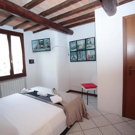 Guest House Formigine 포르미지네